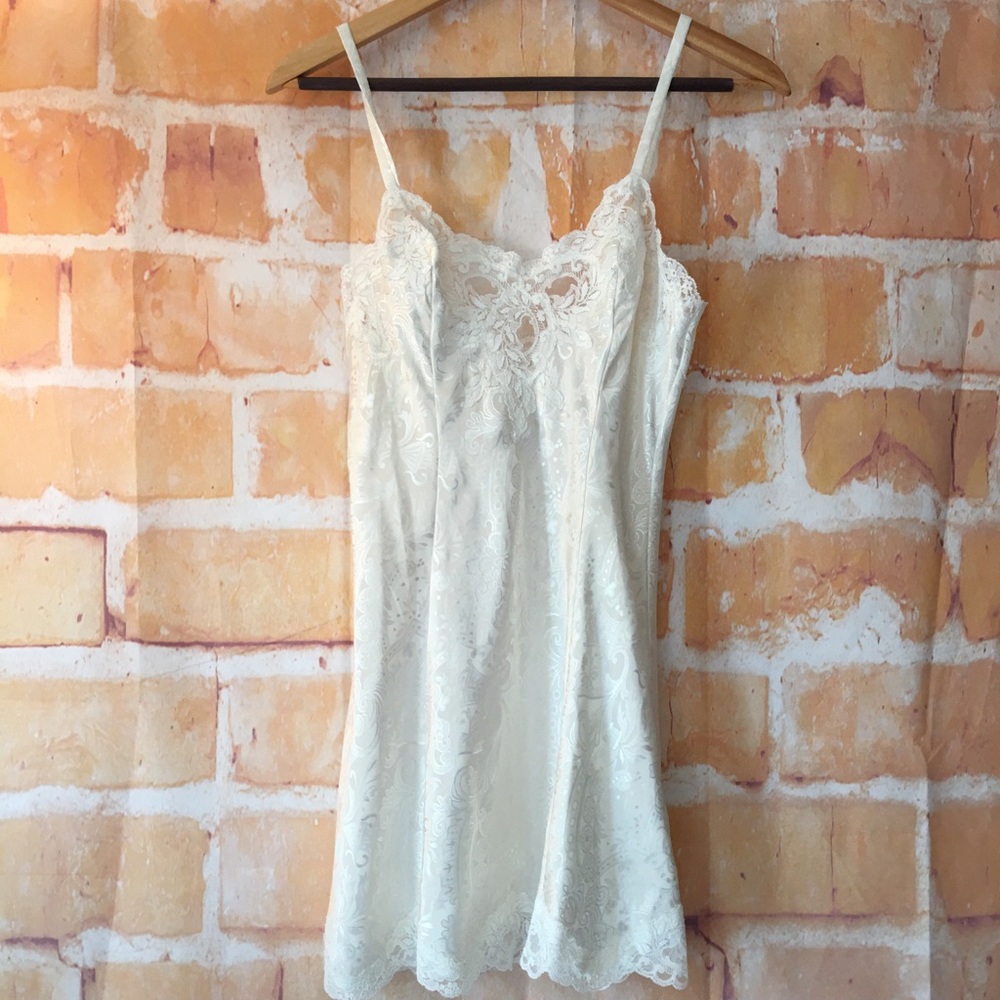 Gorgeous Victoria’s Secret Petite Nightie with Lace Detail